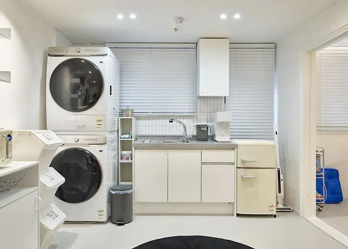 #mangwon Market#han River Park#mangnidan-gil#10 Minutes To Hongdae#4 Queen Beds *