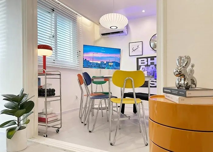 Appartement #mangwon Market#han River Park#mangnidan-gil#10 Minutes To Hongdae#4 Queen Beds Seoel