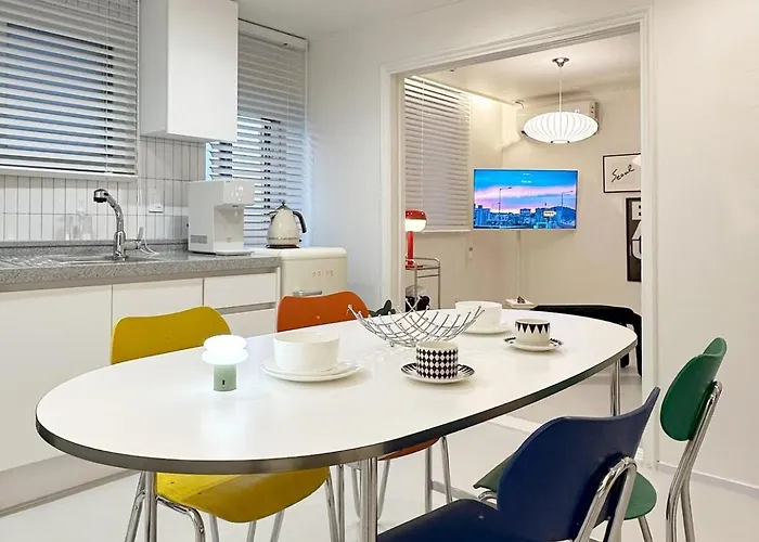 Appartement #mangwon Market#han River Park#mangnidan-gil#10 Minutes To Hongdae#4 Queen Beds *