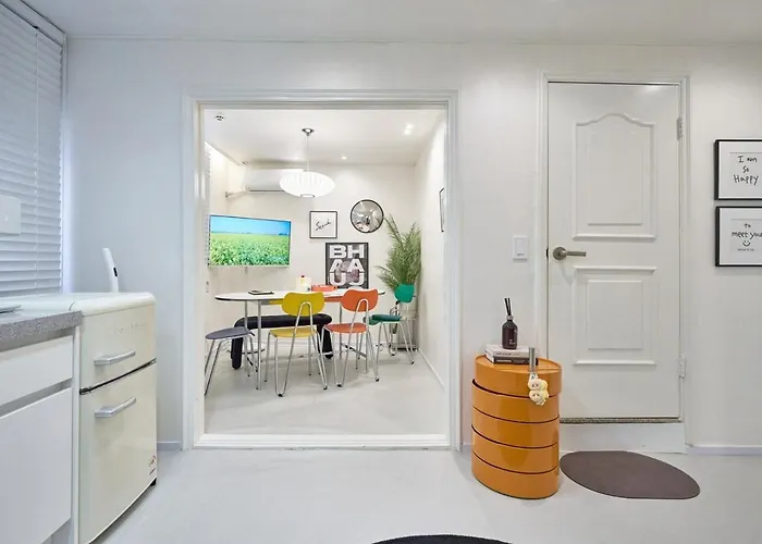 #mangwon Market#han River Park#mangnidan-gil#10 Minutes To Hongdae#4 Queen Beds * Seoel