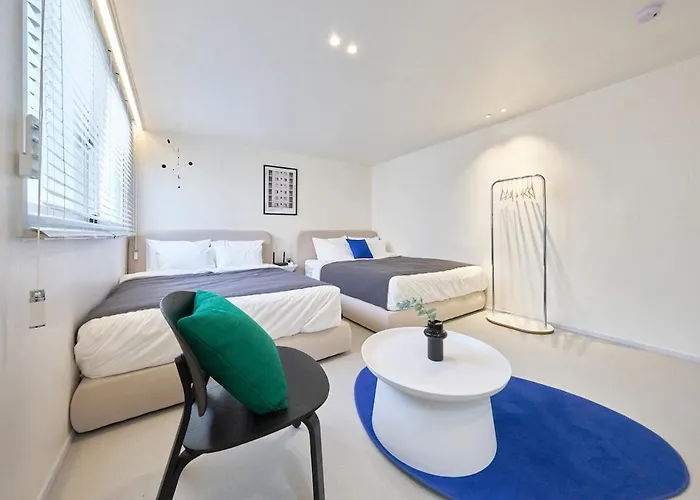 #mangwon Market#han River Park#mangnidan-gil#10 Minutes To Hongdae#4 Queen Beds Appartement Seoel