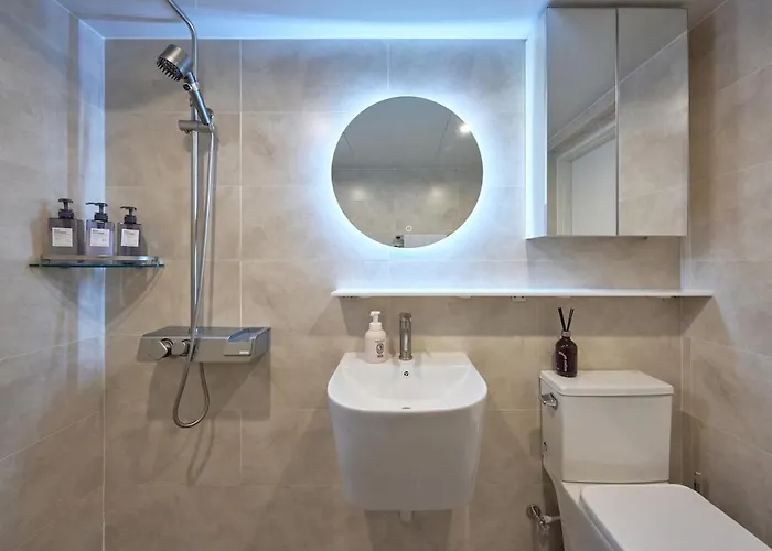#mangwon Market#han River Park#mangnidan-gil#10 Minutes To Hongdae#4 Queen Beds Appartement