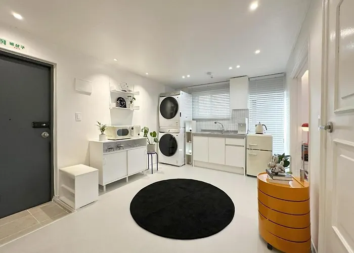 Appartement #mangwon Market#han River Park#mangnidan-gil#10 Minutes To Hongdae#4 Queen Beds *