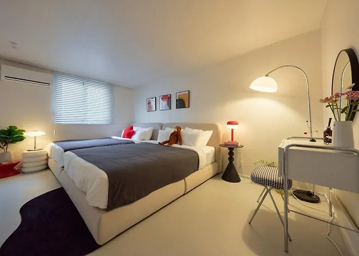 #mangwon Market#han River Park#mangnidan-gil#10 Minutes To Hongdae#4 Queen Beds Appartement